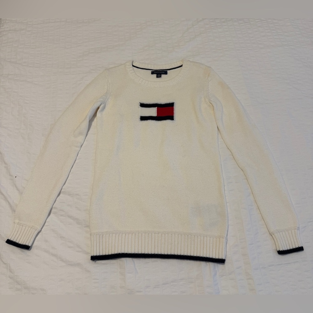 Tommy Hilfiger classic logo sweater